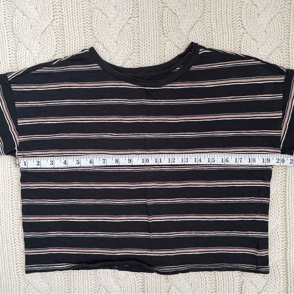 ⚡️3 for $20⚡️American Eagle Cropped Striped Boxy T-Shirt - Picture 2 of 6